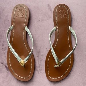 Tory Burch silver leather sandals flip flops sz 10